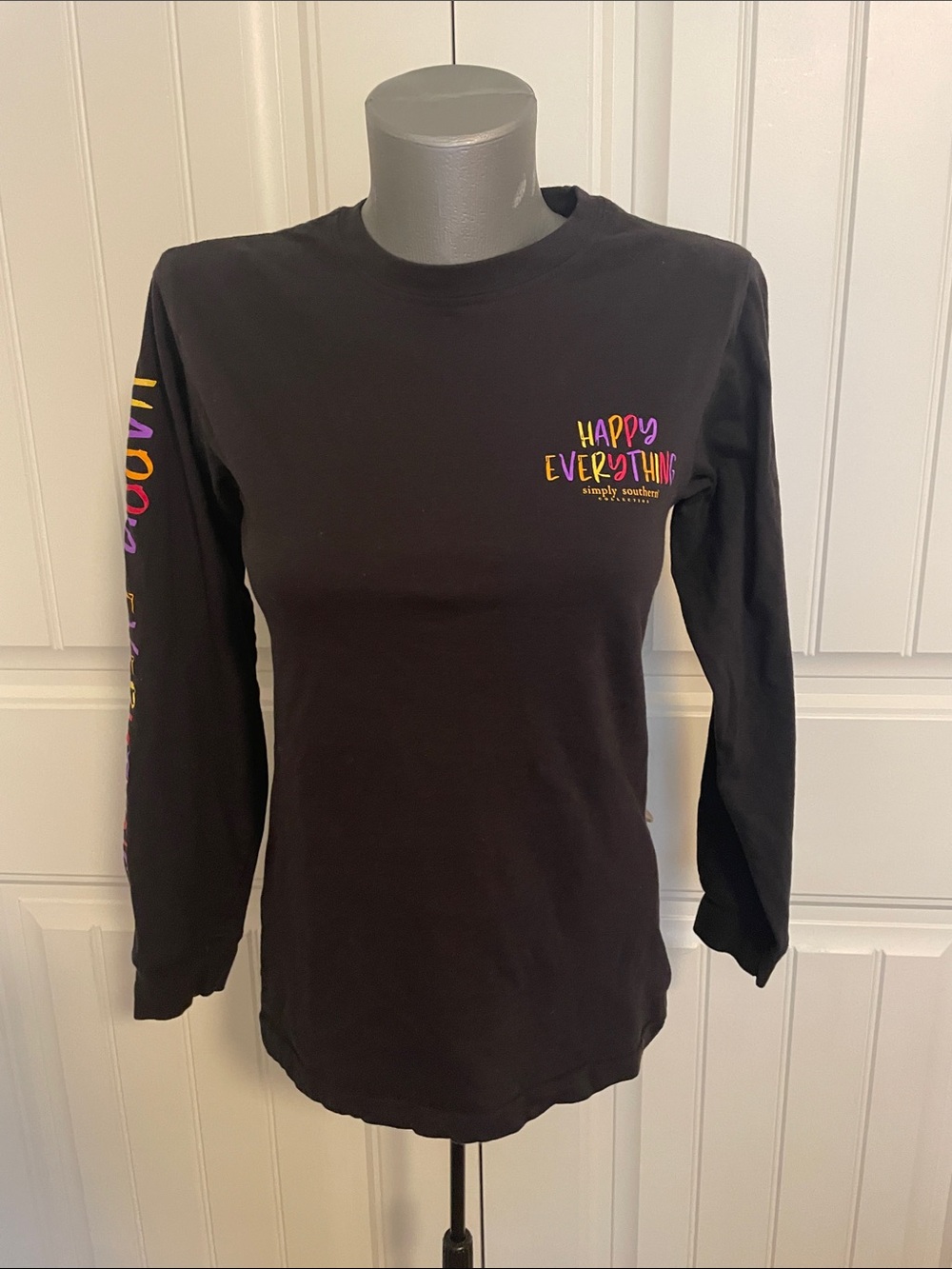 Simply Southern Black 'Happy Everything' Long Sleeve Tee